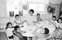 group of kids eating lunch